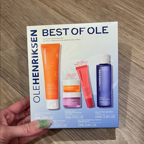 Ole Henriksen Other - Ole Henriksen Skincare Essentials Set - Orange and Purple